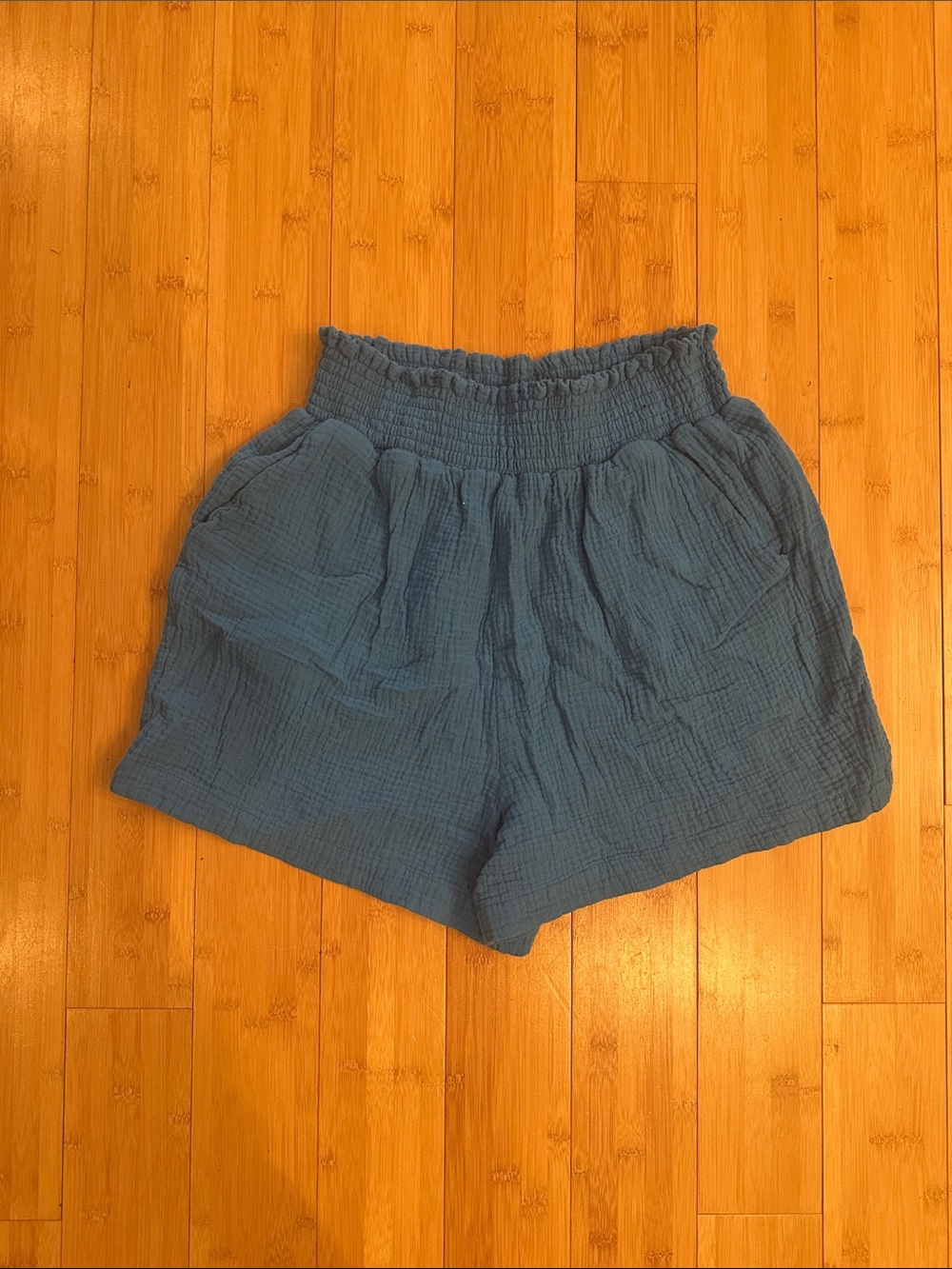 High-Waist Textured Blue Women's Shorts with Smocked Waist
